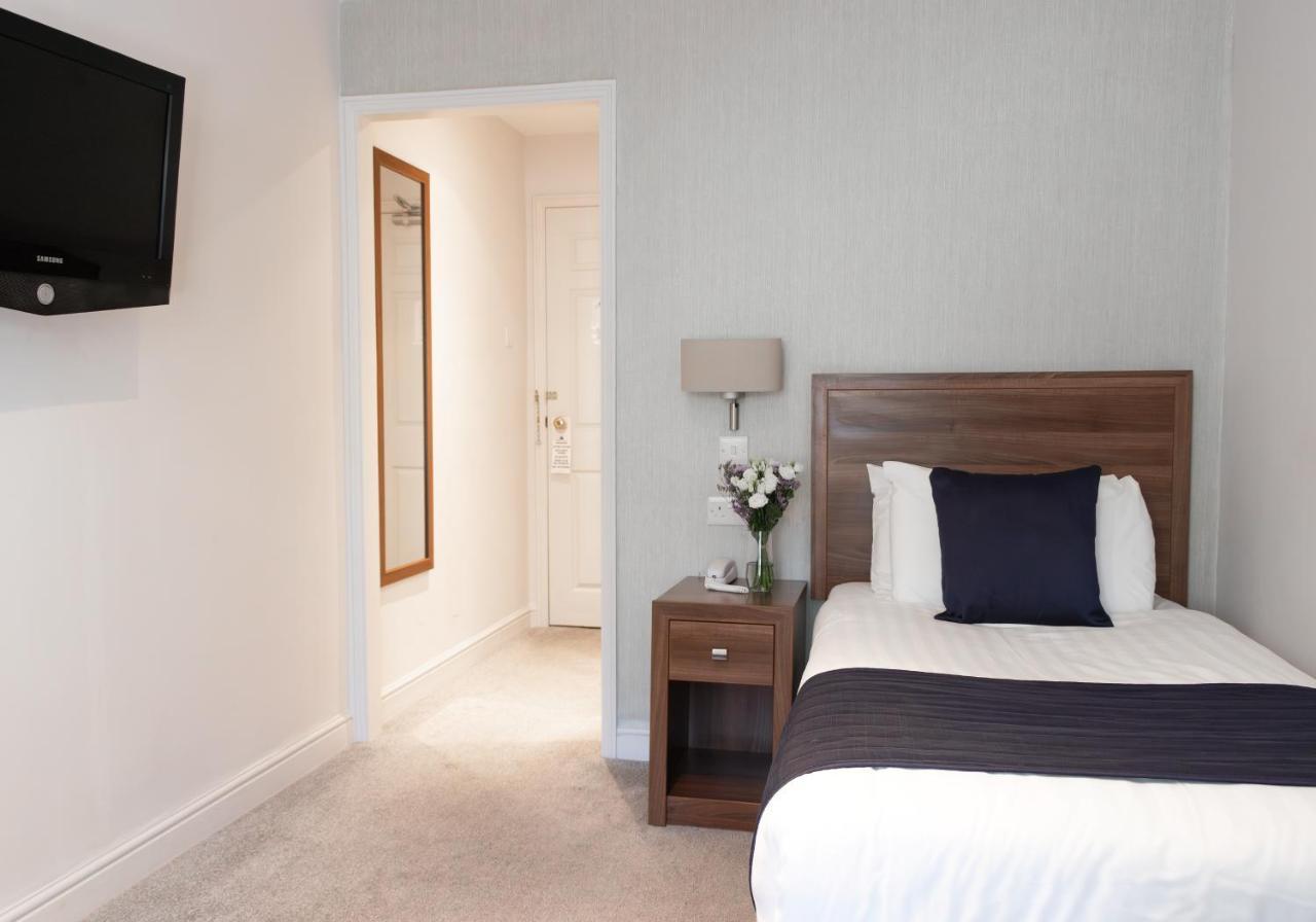 The Holt Hotel Steeple Aston エクステリア 写真
