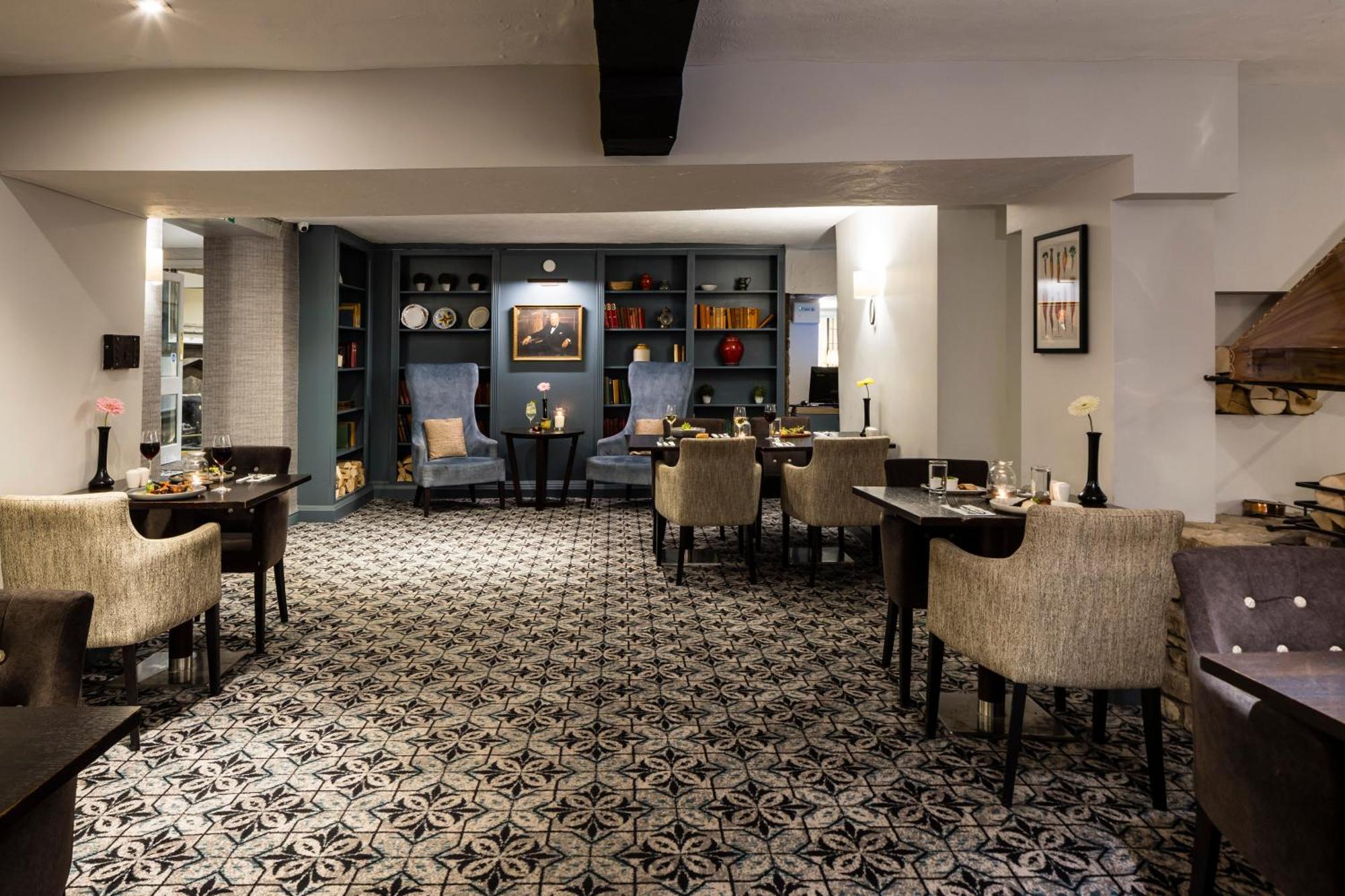 The Holt Hotel Steeple Aston エクステリア 写真