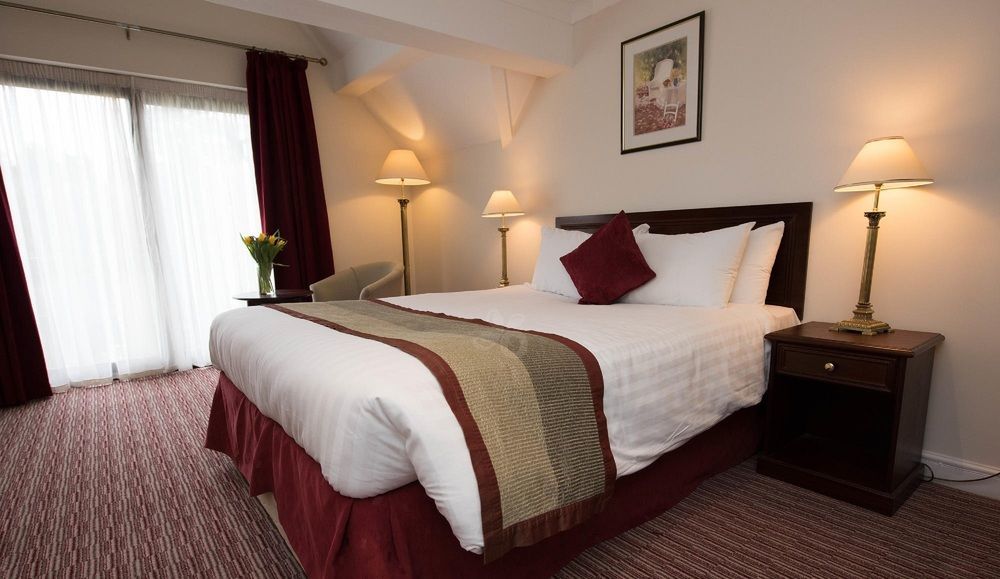 The Holt Hotel Steeple Aston エクステリア 写真